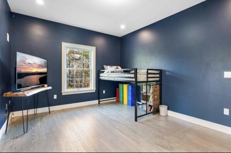 83 Hoyt Drive Monmouth ME 04259