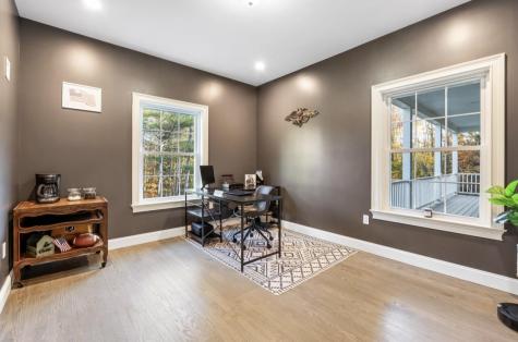 83 Hoyt Drive Monmouth ME 04259