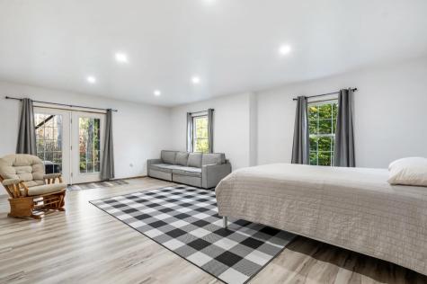 83 Hoyt Drive Monmouth ME 04259