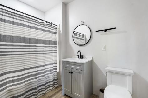 83 Hoyt Drive Monmouth ME 04259