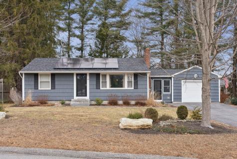 18 Hillcrest Drive Cumberland ME 04021