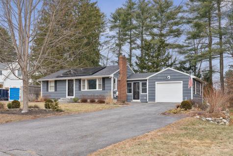 18 Hillcrest Drive Cumberland ME 04021
