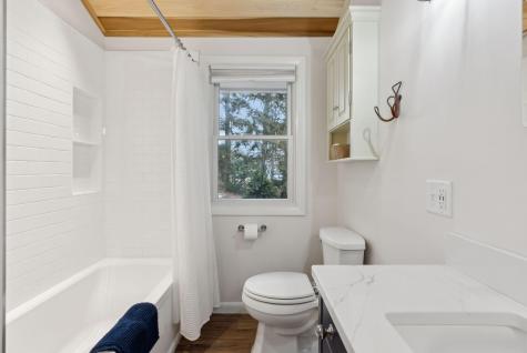 18 Hillcrest Drive Cumberland ME 04021