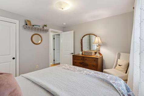 18 Hillcrest Drive Cumberland ME 04021