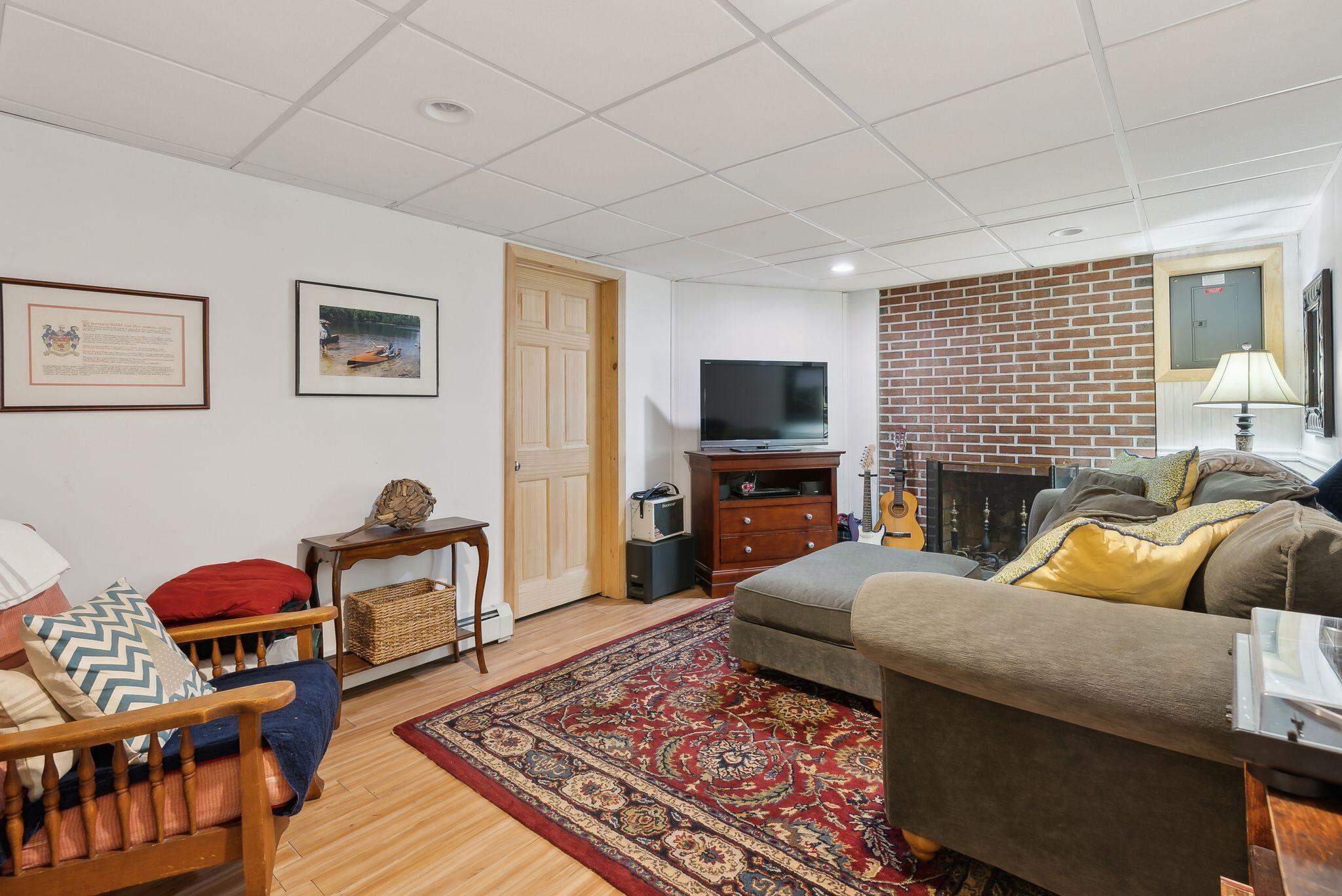 18 Hillcrest Drive Cumberland ME 04021