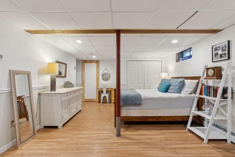 18 Hillcrest Drive Cumberland ME 04021