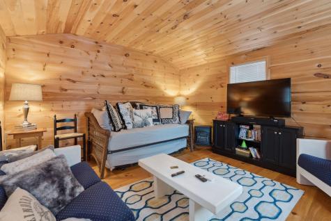 18 Hillcrest Drive Cumberland ME 04021