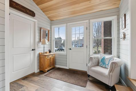 18 Hillcrest Drive Cumberland ME 04021