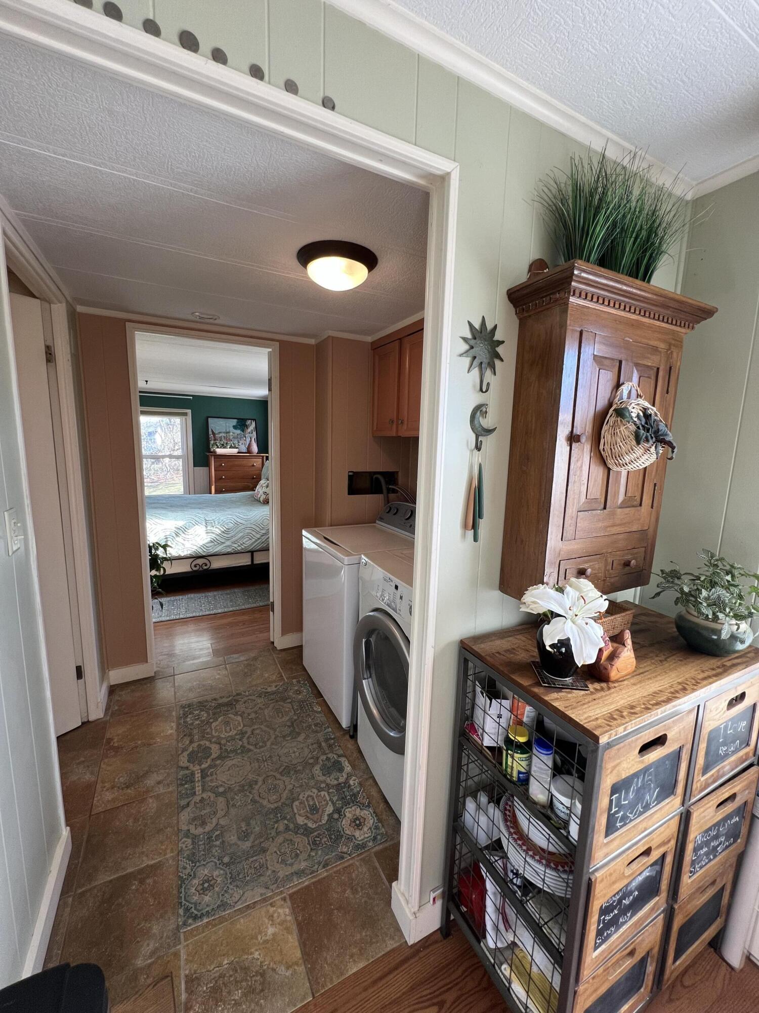 15 Marks Lane Rockland ME 04841