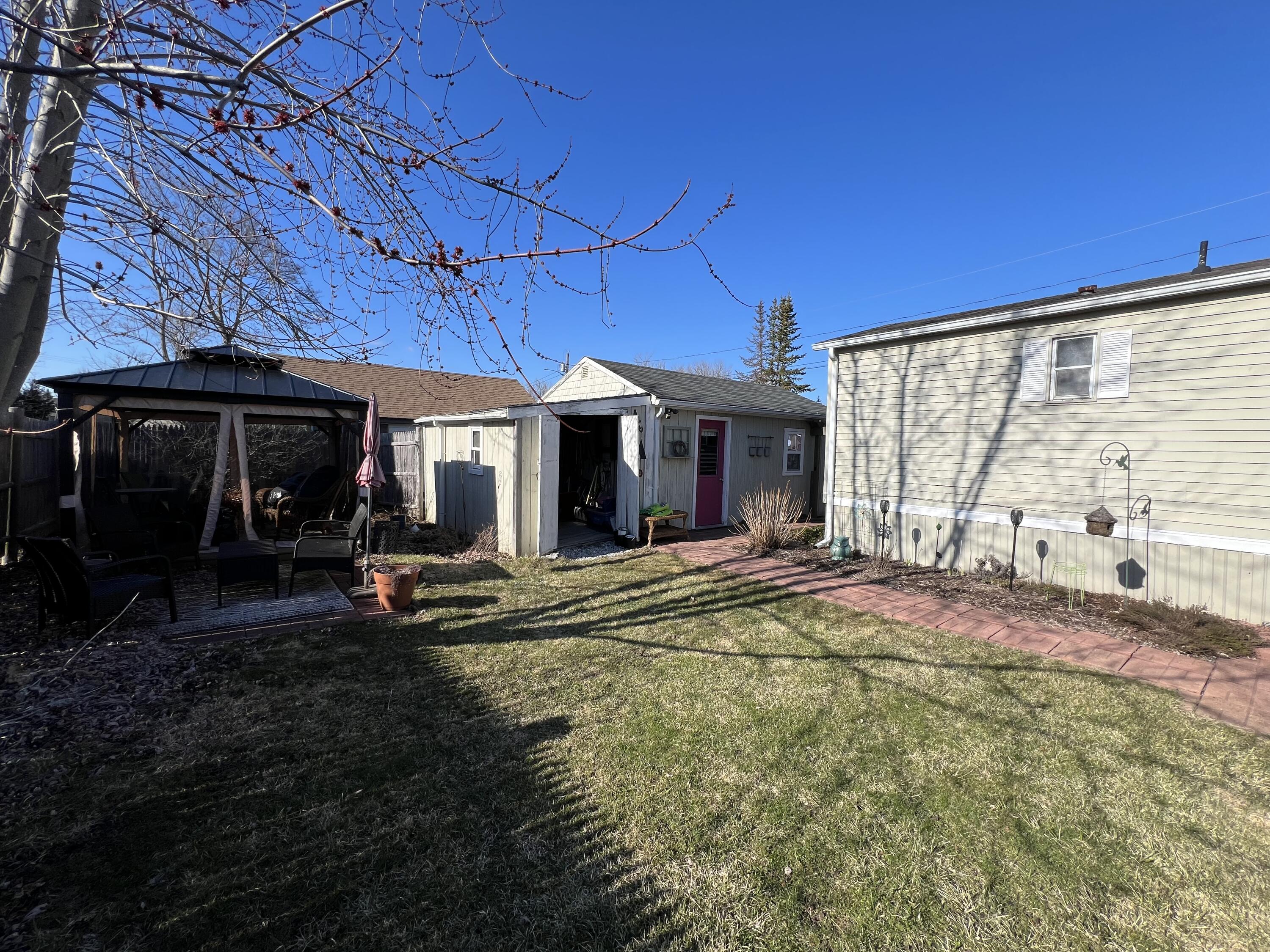 15 Marks Lane Rockland ME 04841