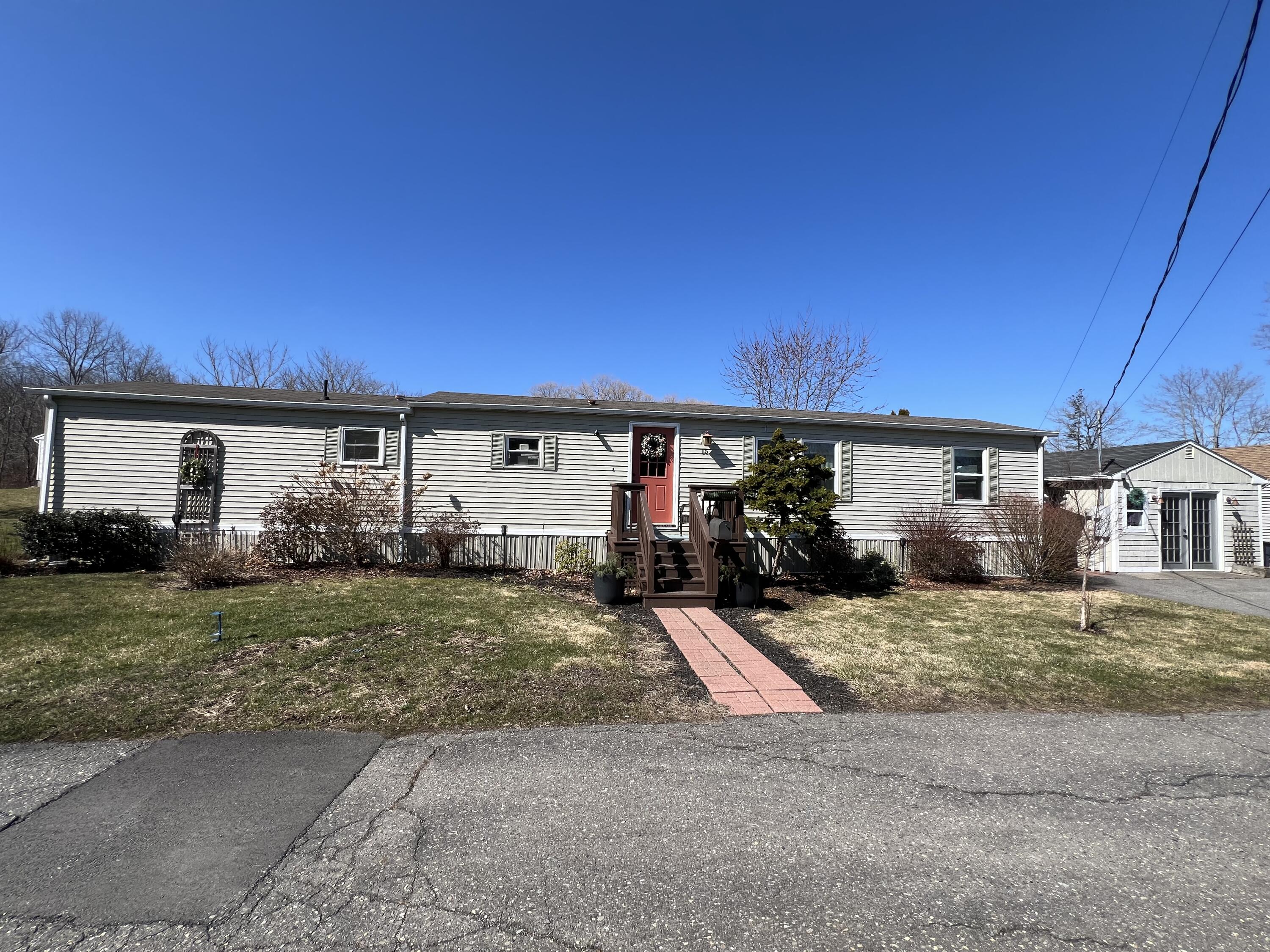 15 Marks Lane Rockland ME 04841