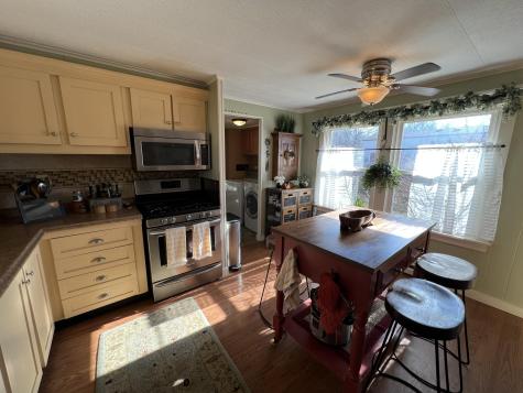 15 Marks Lane Rockland ME 04841