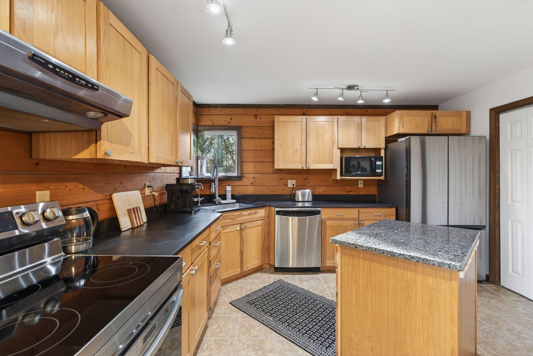 9 Black Oak Drive Cumberland ME 04021