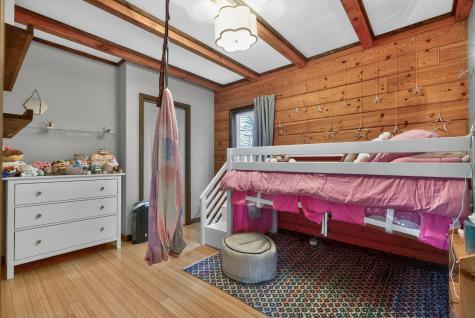 9 Black Oak Drive Cumberland ME 04021