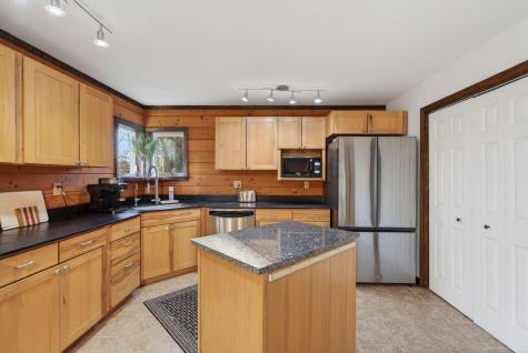 9 Black Oak Drive Cumberland ME 04021