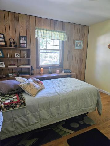 9 Meadow Lane Lewiston ME 04240