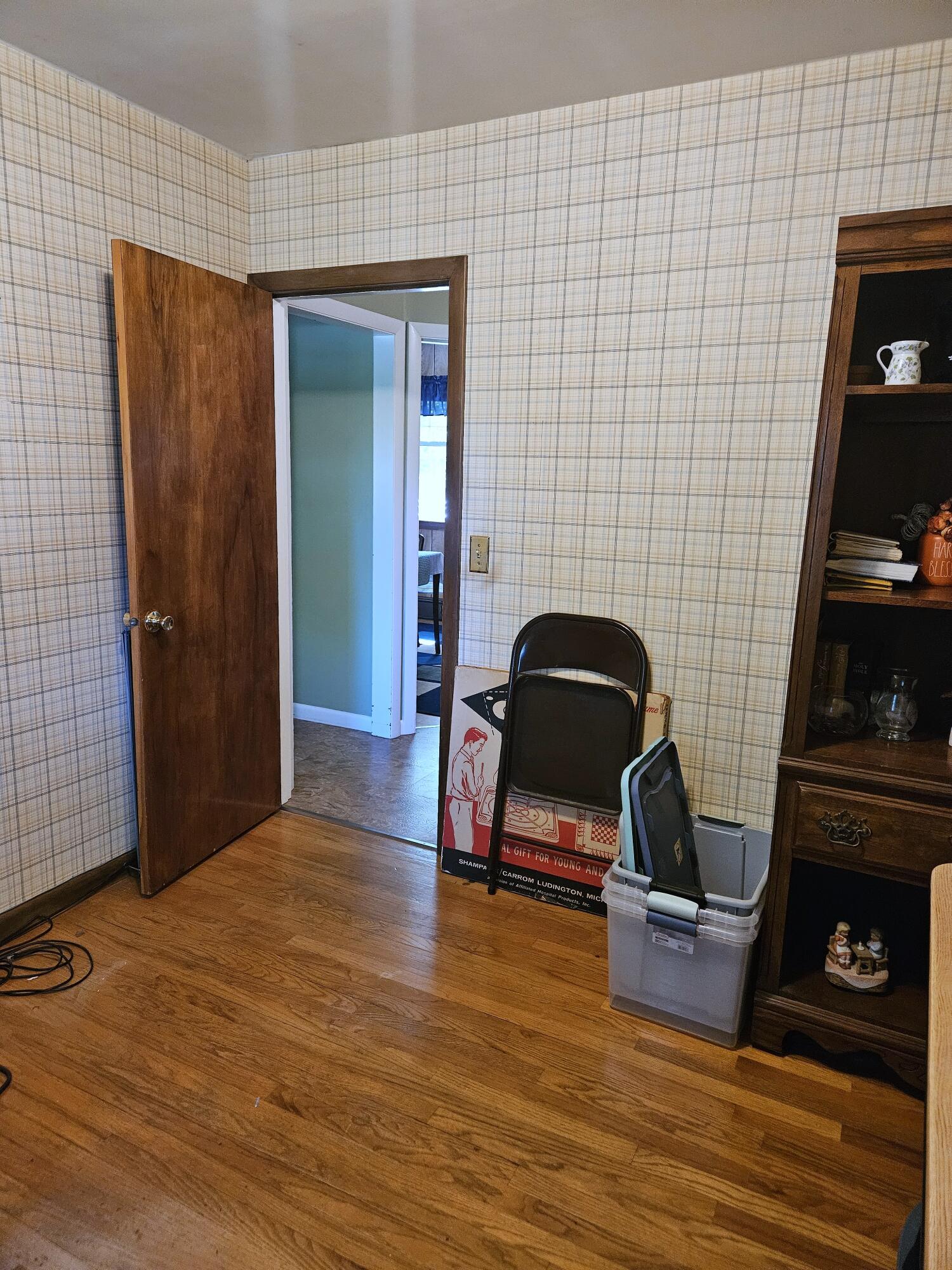 9 Meadow Lane Lewiston ME 04240