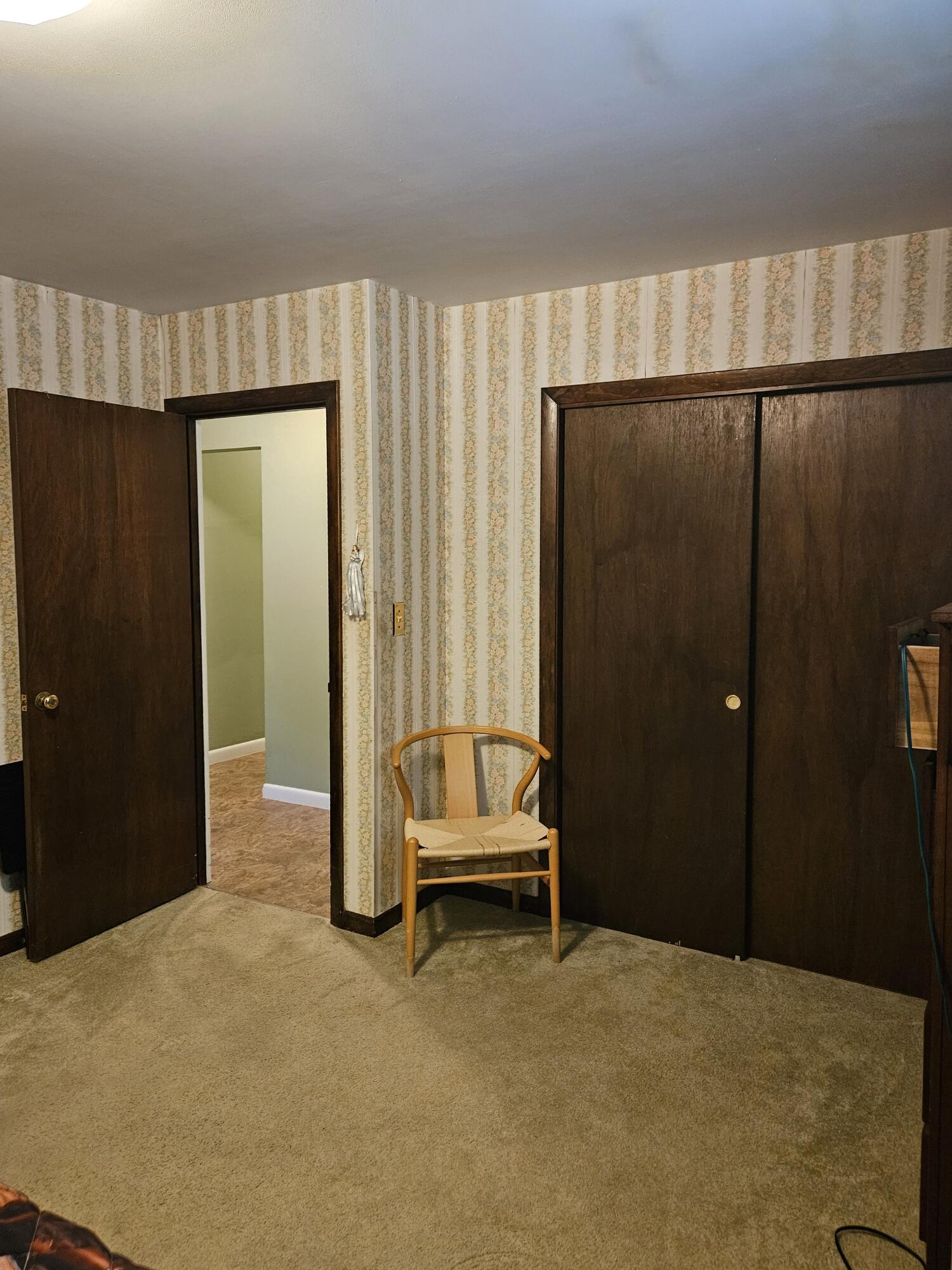 9 Meadow Lane Lewiston ME 04240