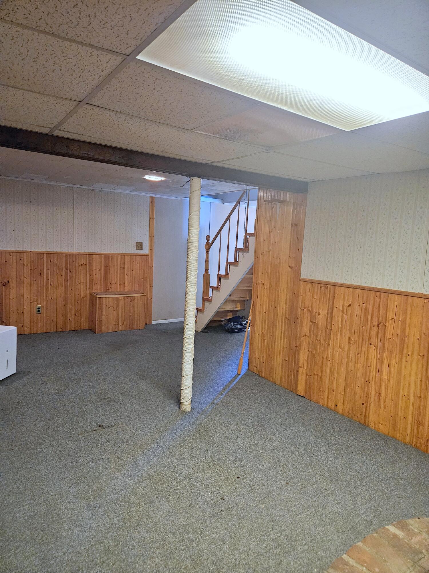 9 Meadow Lane Lewiston ME 04240