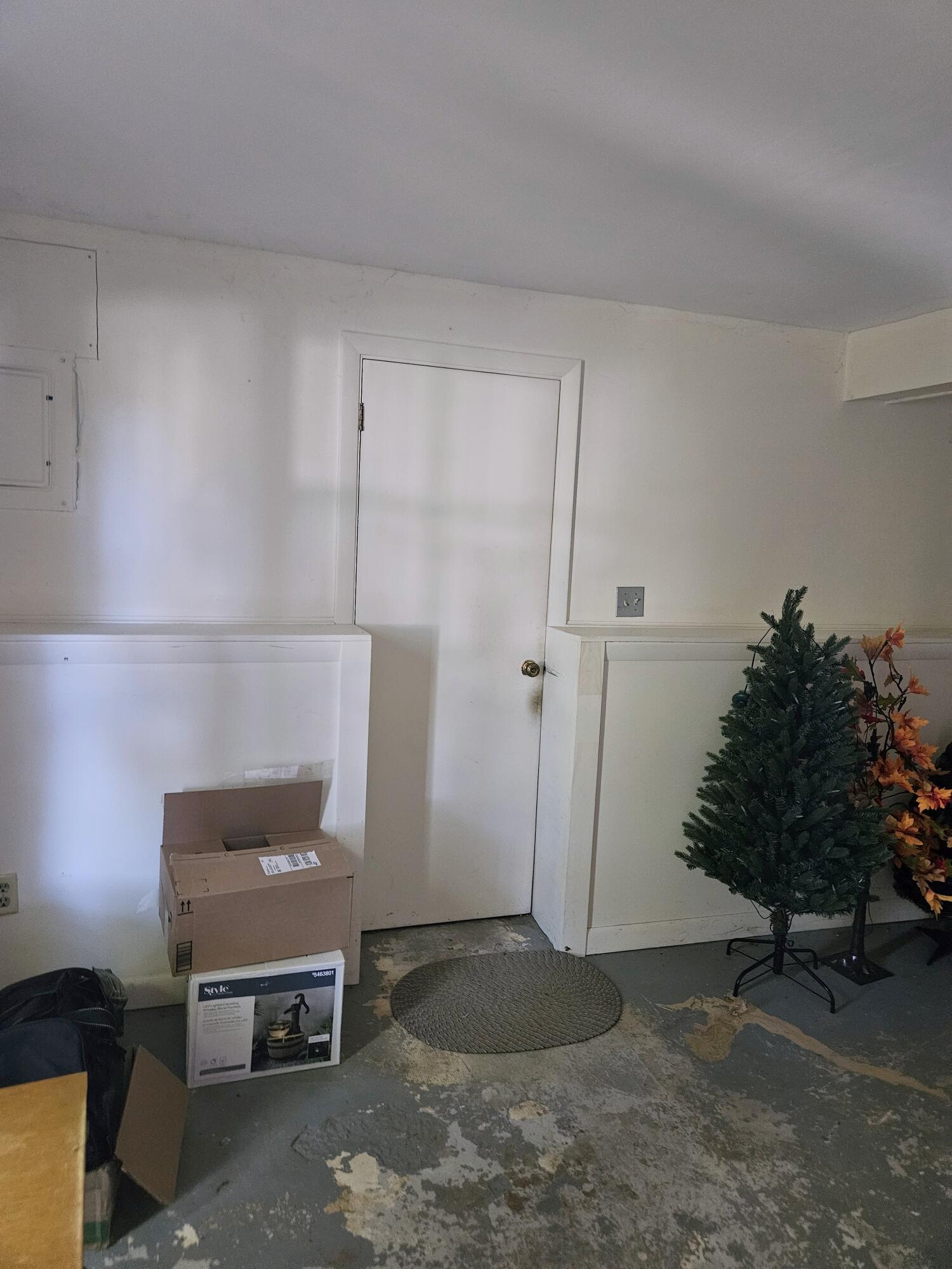 9 Meadow Lane Lewiston ME 04240