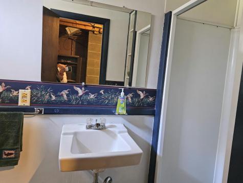 9 Meadow Lane Lewiston ME 04240