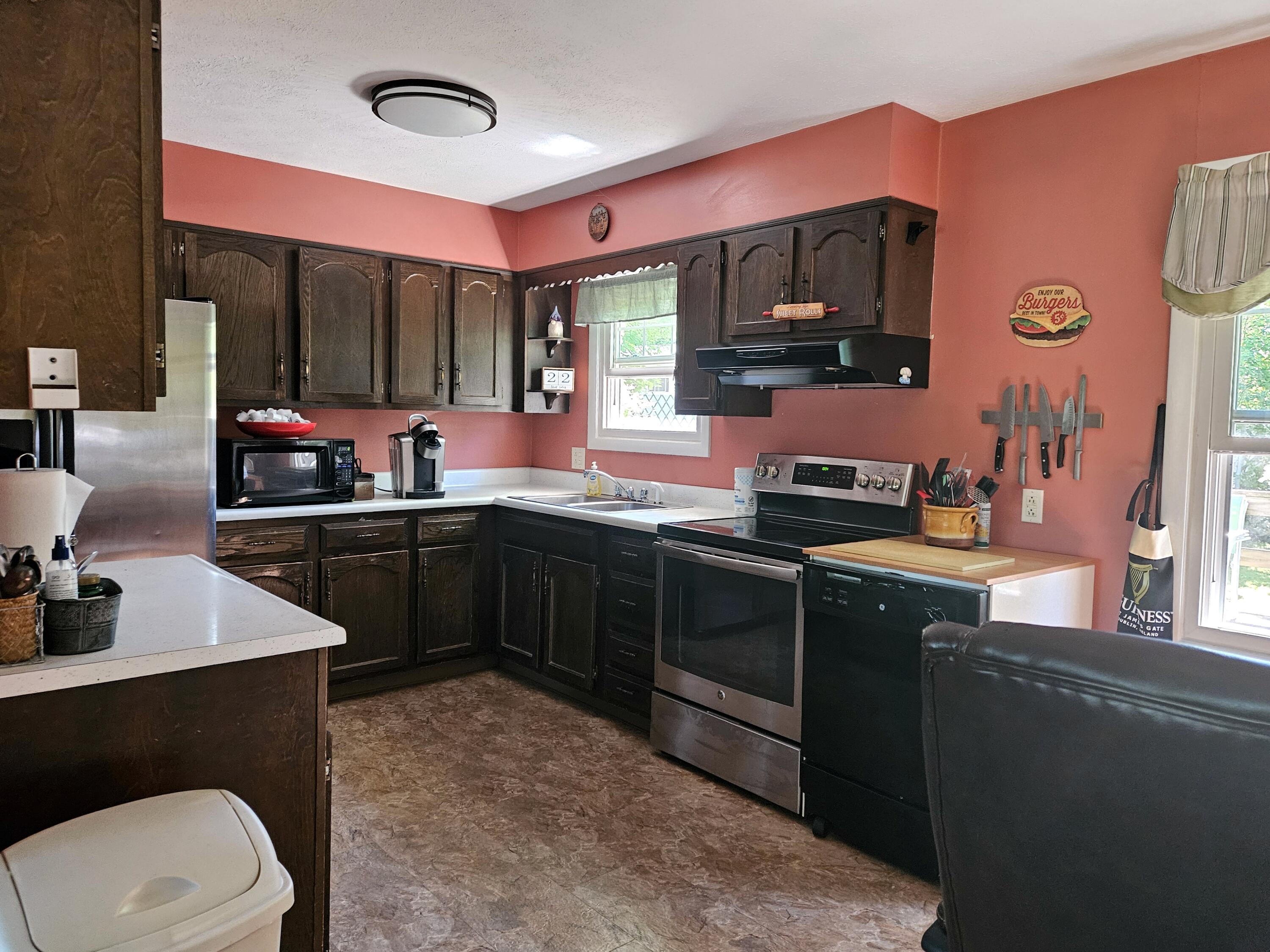 9 Meadow Lane Lewiston ME 04240