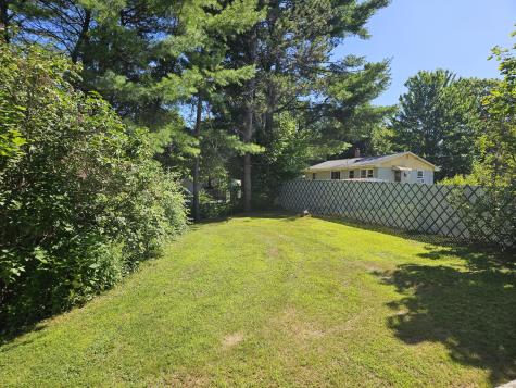 9 Meadow Lane Lewiston ME 04240