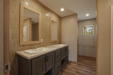 68 Marus Lane Somerville ME 04348