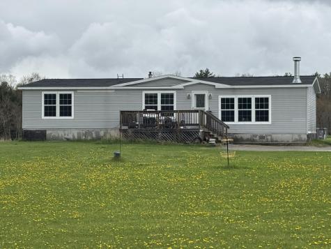 4 Wybrey Drive Leeds ME 04263