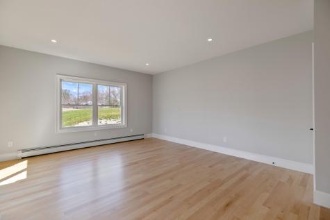 10 Emerson Terrace Falmouth ME 04105