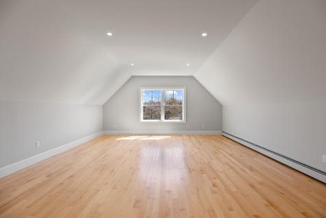 10 Emerson Terrace Falmouth ME 04105
