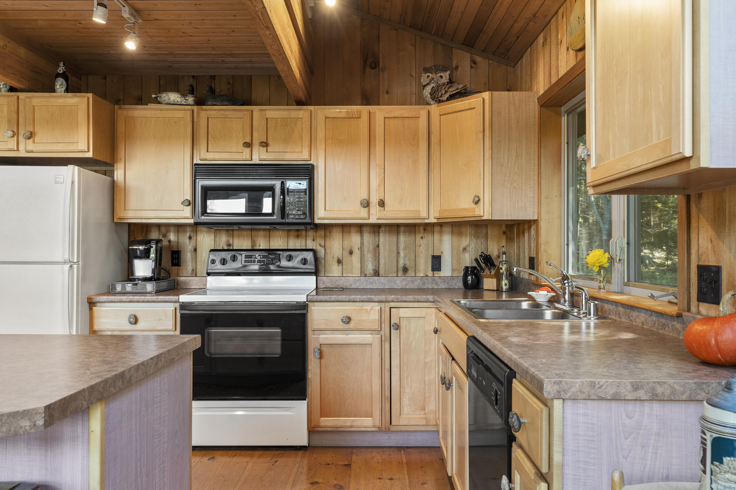 49 Seawood Park Road Bristol ME 04554