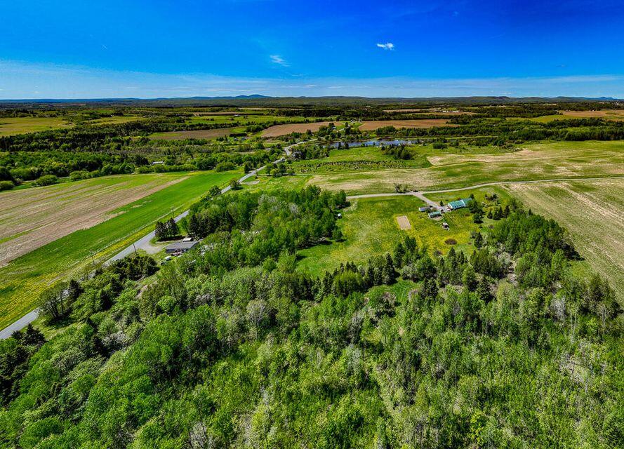 12 Parenteau Road Blaine ME 04734