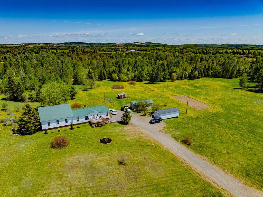 12 Parenteau Road Blaine ME 04734