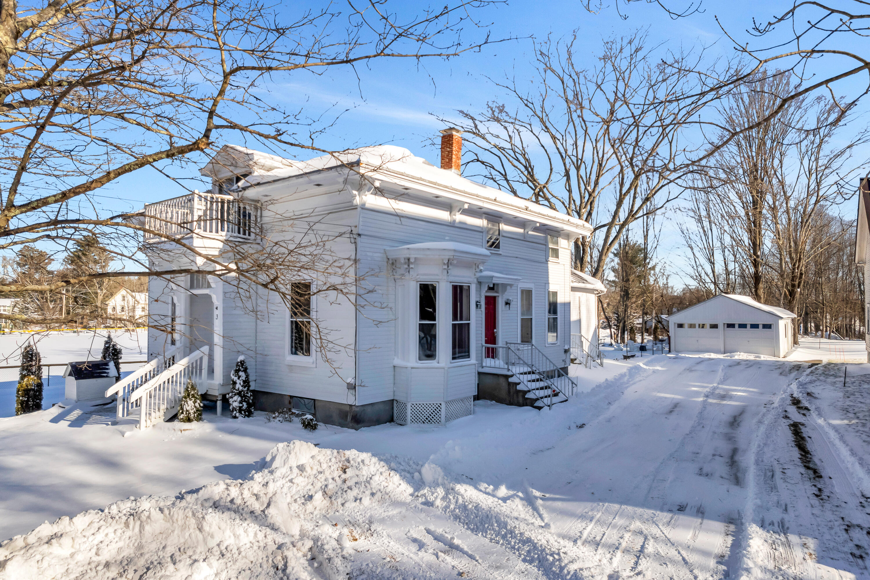 3 Alexander Reed Road Richmond ME 04357