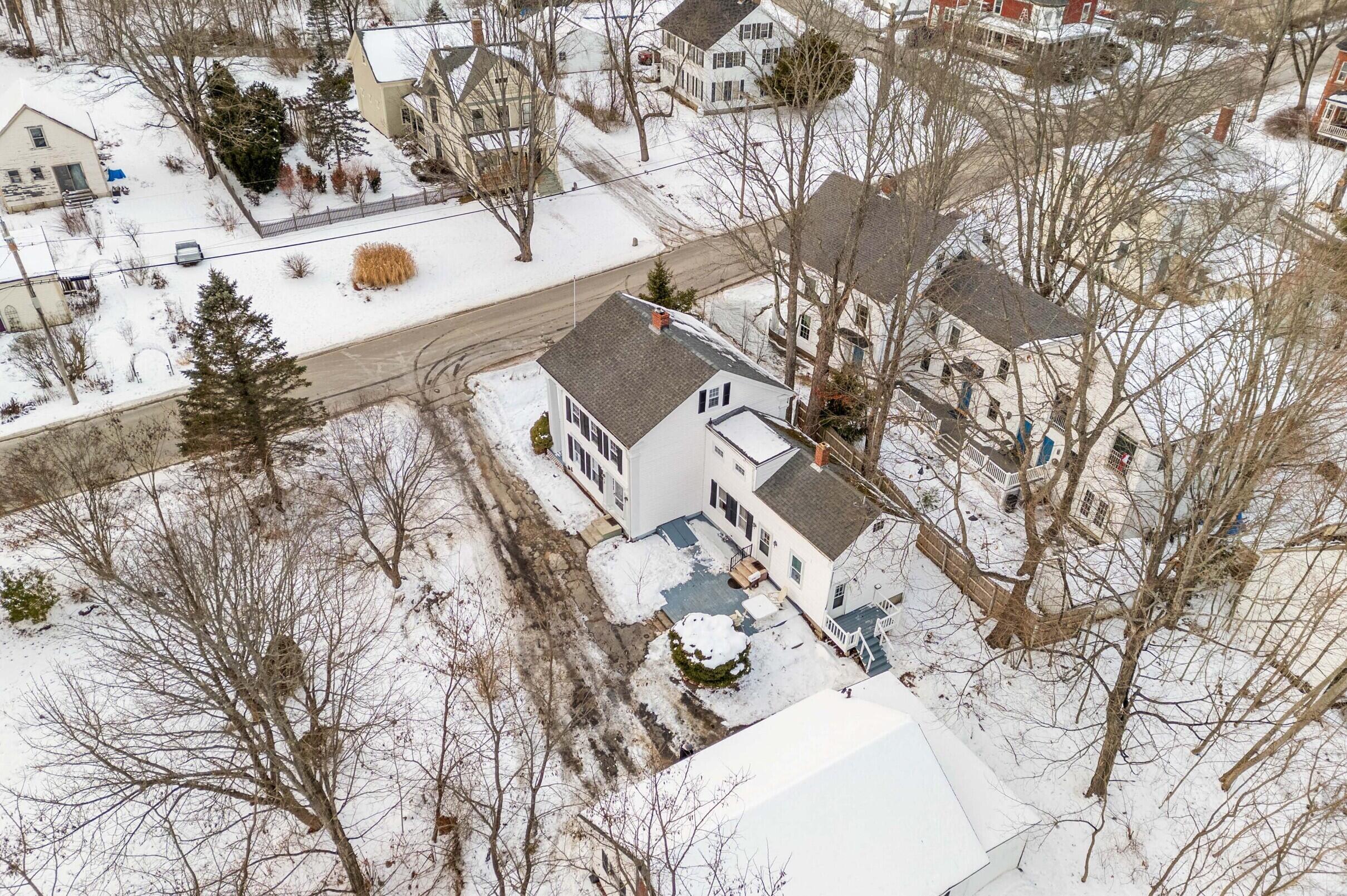 140 Pleasant Street Richmond ME 04357