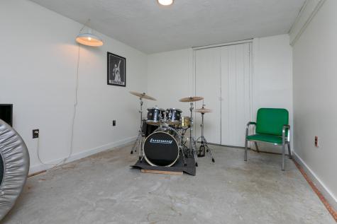 23 Mountain View Road Gray ME 04039