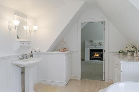 55 Ferry Road Swans Island ME 04685