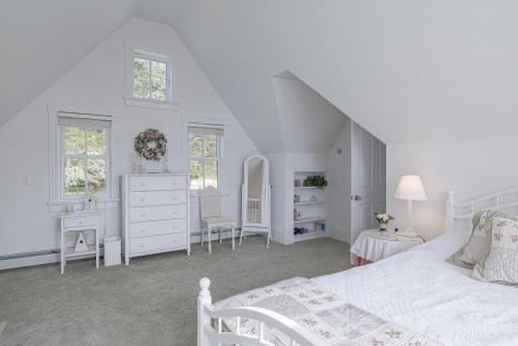 55 Ferry Road Swans Island ME 04685