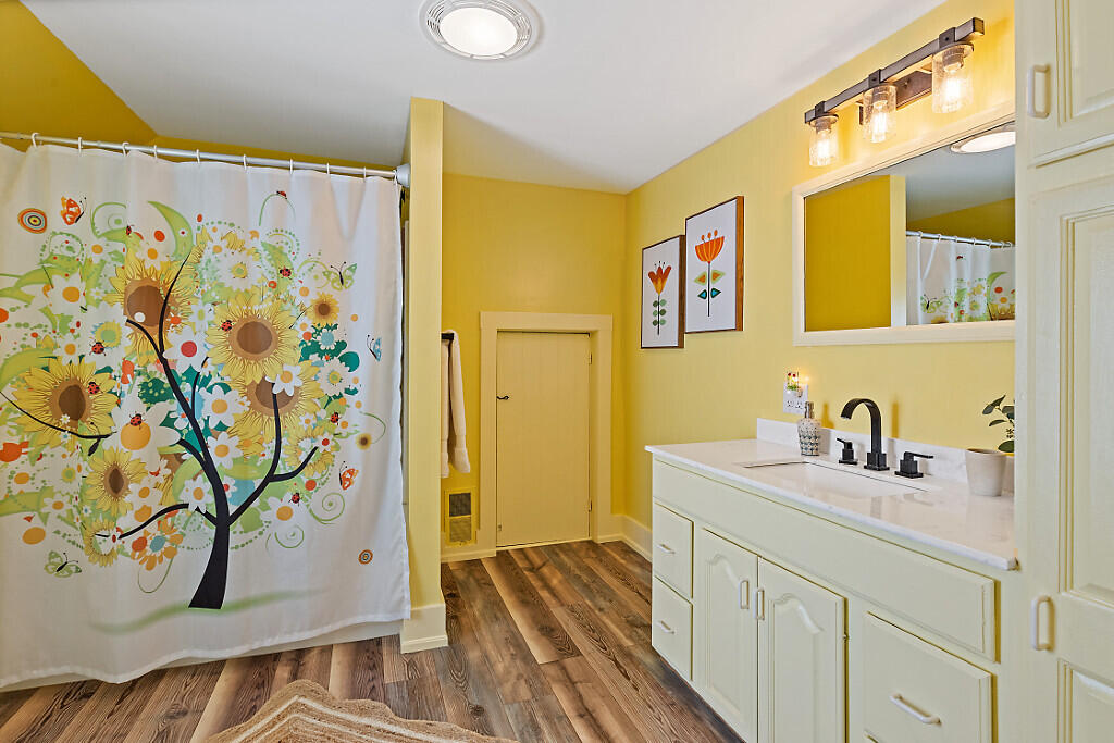 12 Middle Street Hallowell ME 04347