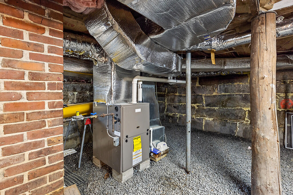 12 Middle Street Hallowell ME 04347