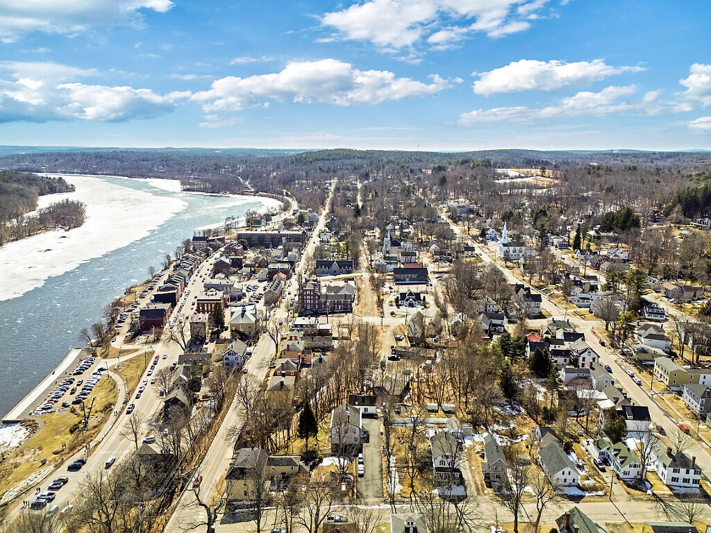 12 Middle Street Hallowell ME 04347