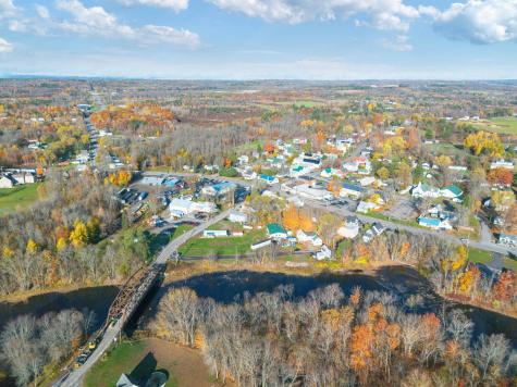 21 Water Street Clinton ME 04927