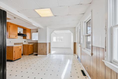 21 Water Street Clinton ME 04927