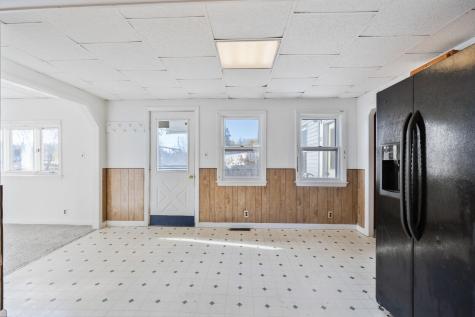 21 Water Street Clinton ME 04927