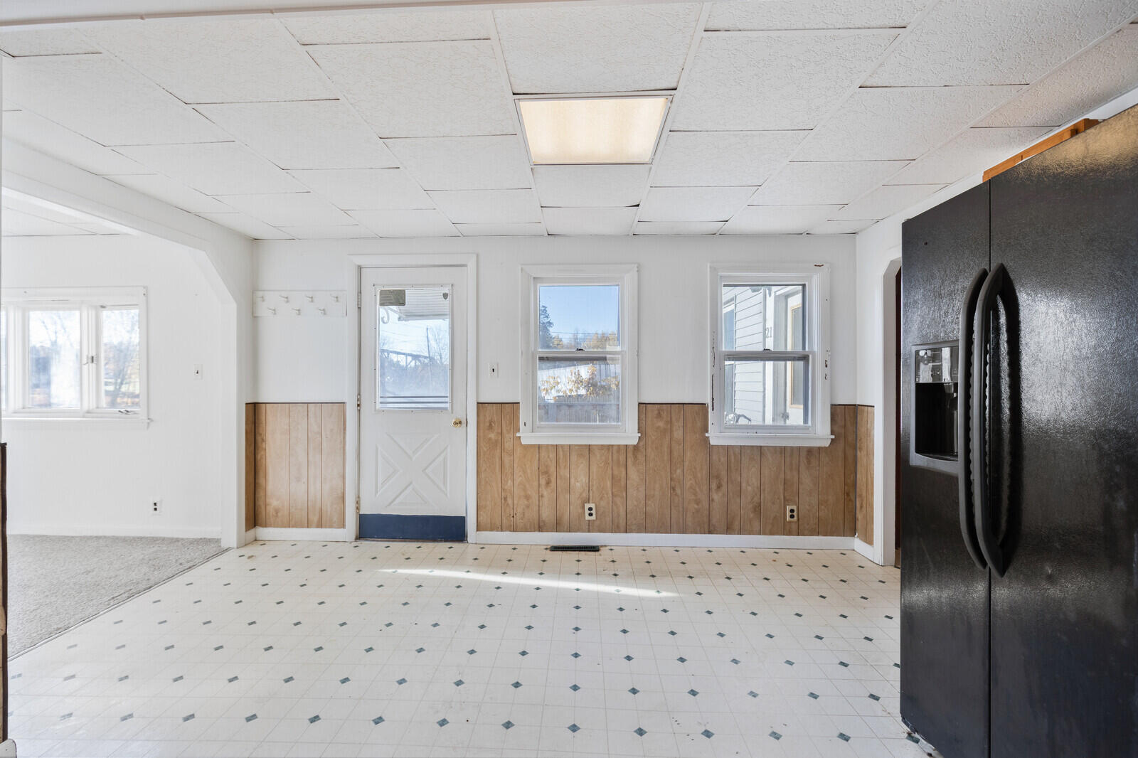 21 Water Street Clinton ME 04927