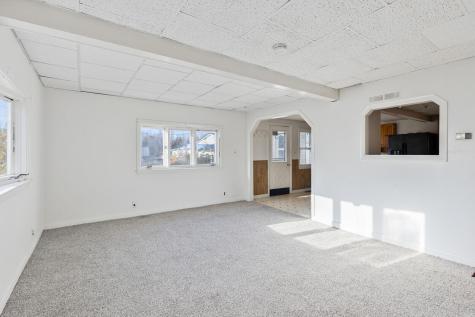 21 Water Street Clinton ME 04927