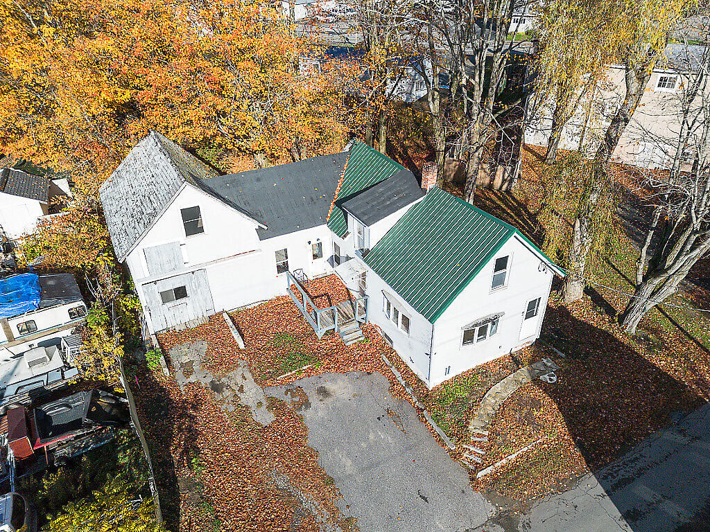 21 Water Street Clinton ME 04927