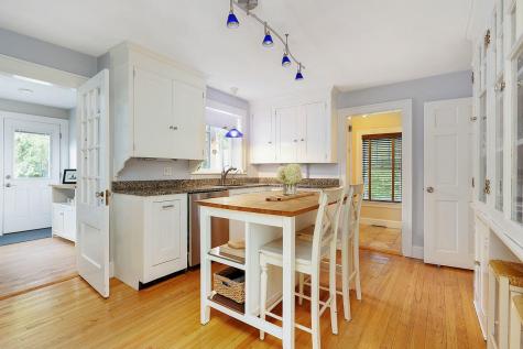 174 Falmouth Road Falmouth ME 04105