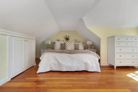 174 Falmouth Road Falmouth ME 04105